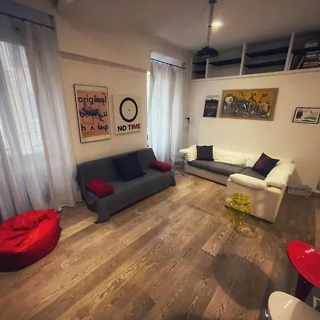 Testaccio - Your In The Heart Of 아파트 로마